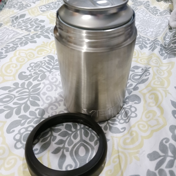 NWT! YETI Rambler Can Cooli - Picture 7 of 7